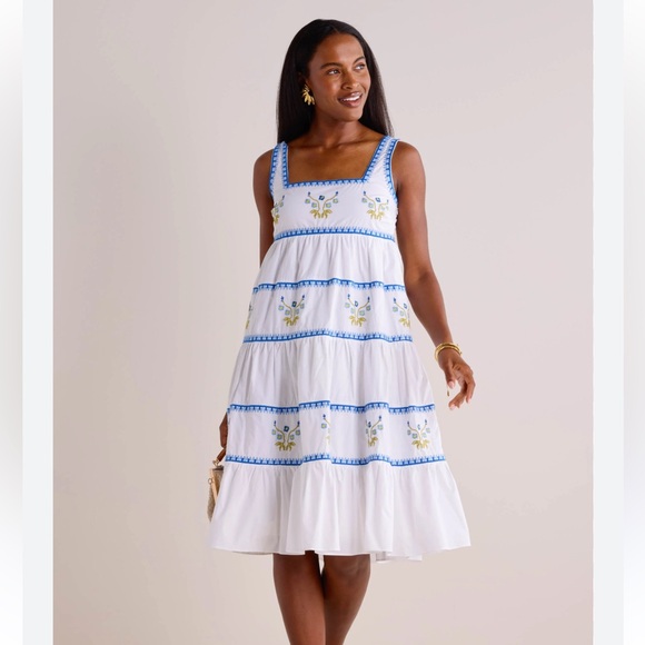 English Factory Lilly Dress - Size Large & NWT - Picture 2 of 7